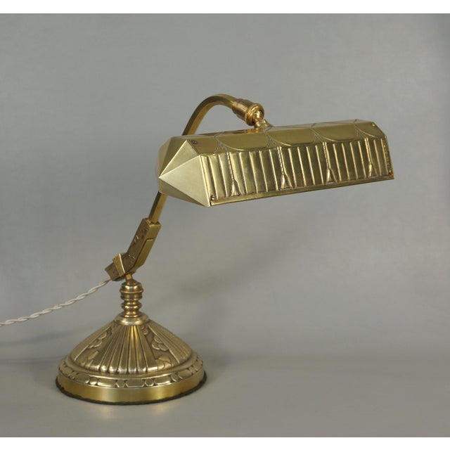 MONIX A nice French art deco desk lamp in gilded solid brass or bronze made around 1930. ‘Monix’ was the brand name of...