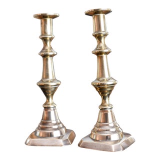 Late 19th Century Pair of Victorian English Brass Beehive Candlesticks With Pushup Traditional Lighting and Decor For Sale
