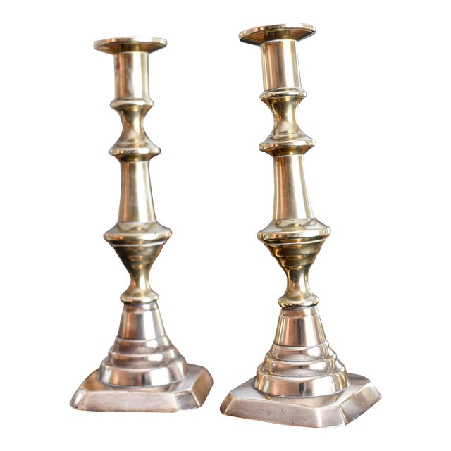 Late 19th Century Pair of Victorian English Brass Beehive Candlesticks With Pushup Traditional Lighting and Decor For Sale
