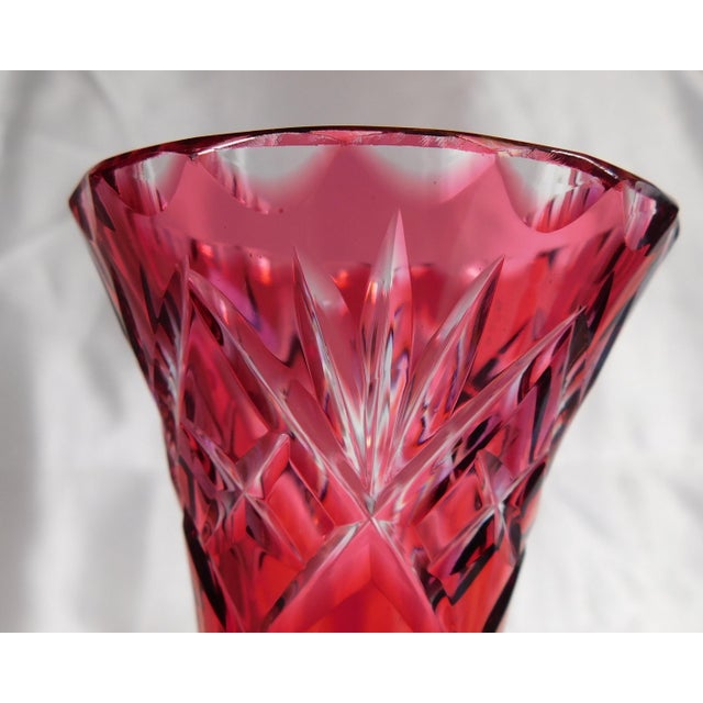 1950s Pink Cut to Clear Footed Vase For Sale In San Francisco - Image 6 of 7