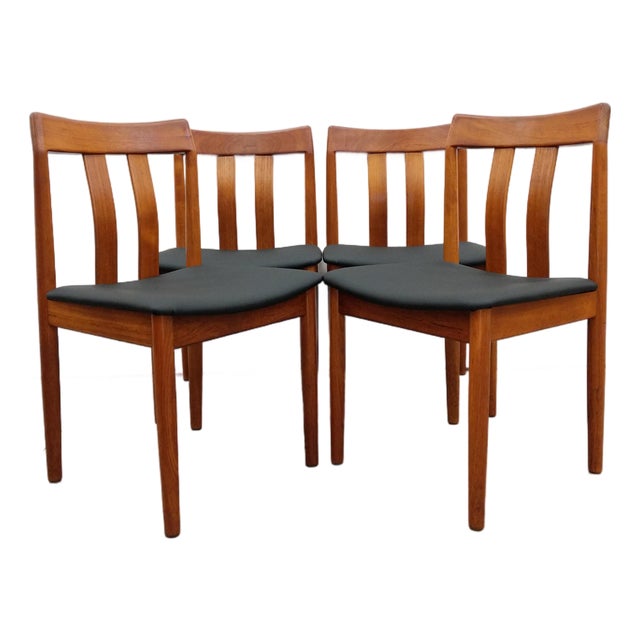 Set of 4 Vintage Vamdrup Stolefabrik Danish Modern Teak Dining Chairs For Sale