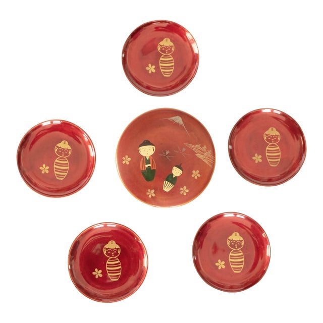1950s Showa Era Japanese Lacquered Red Wood Set/5 Coasters in Box For Sale