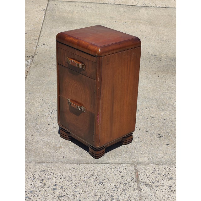 Vintage Mid-20th Century Art Deco Style Nightstand – Streamline Moderne For Sale - Image 4 of 8