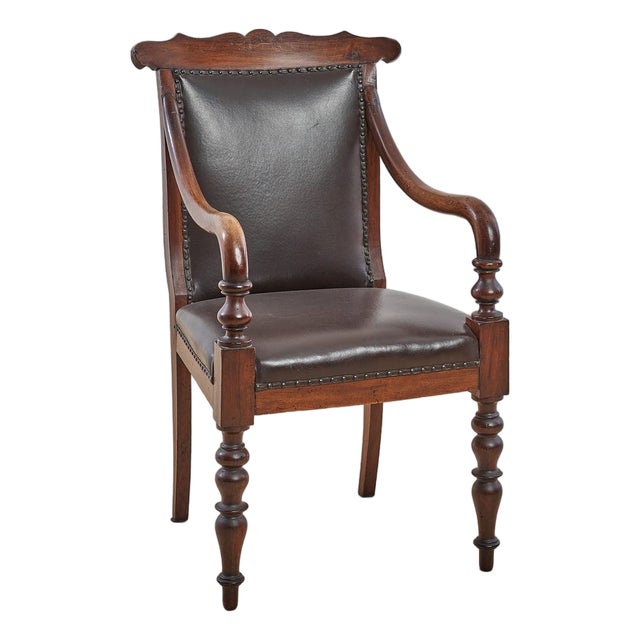 Early 19th Century Walnut Armchair For Sale