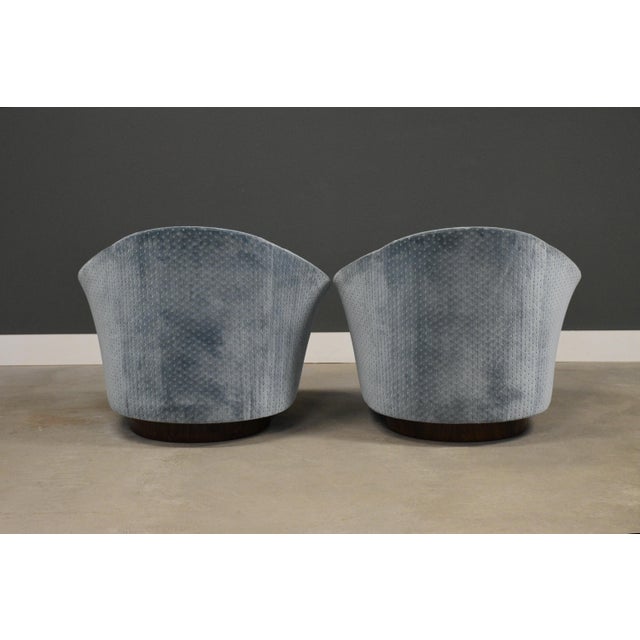 Mid-Century Modern 1960s Walnut Tilt Swivel Lounge Chairs by Adrian Pearsall - A Pair For Sale - Image 3 of 8