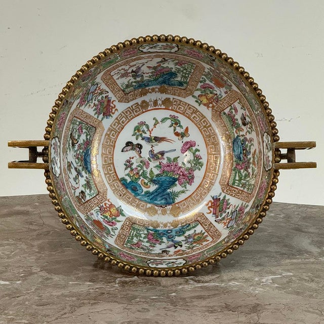 19th Century Chinese Rose Medallion Porcelain Centerpiece With French Bronze Mounts For Sale - Image 15 of 18