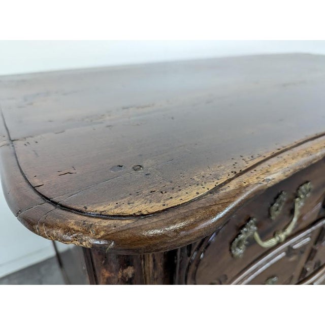 Parisian Louis XIV Chest of Drawers in Walnut For Sale - Image 6 of 11