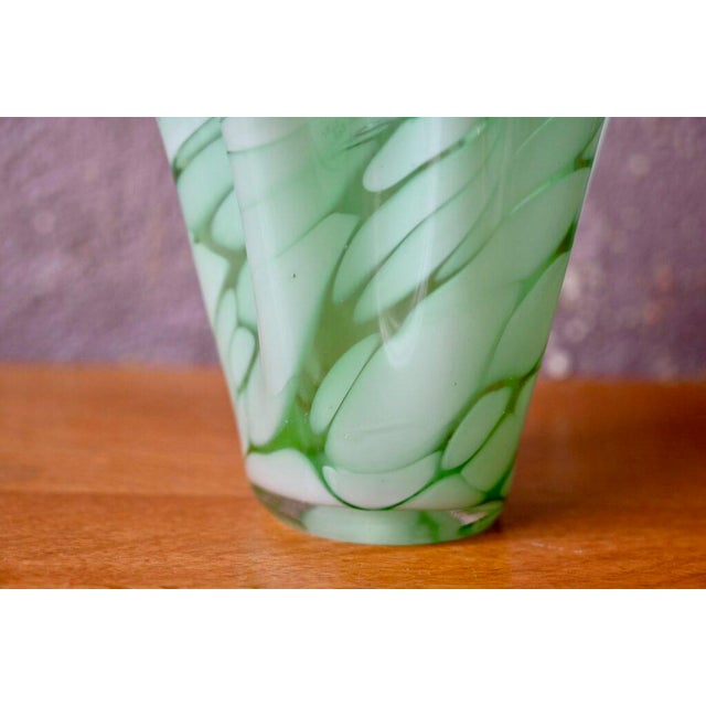 1970s Green and White Murano Cloud Glass Freeform Vase, 1970s For Sale - Image 5 of 6