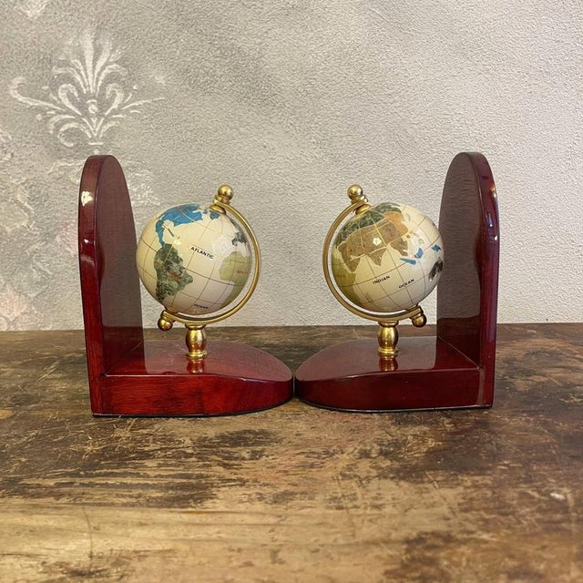 1980s Bookends with Mahogany Globes and Brass Bases, 1980s, Set of 2 For Sale - Image 5 of 18