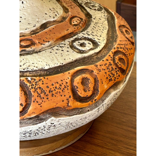 Mid-Century Modern Large Mid Century Modern Vintage Orange & White Table Lamp For Sale - Image 3 of 3