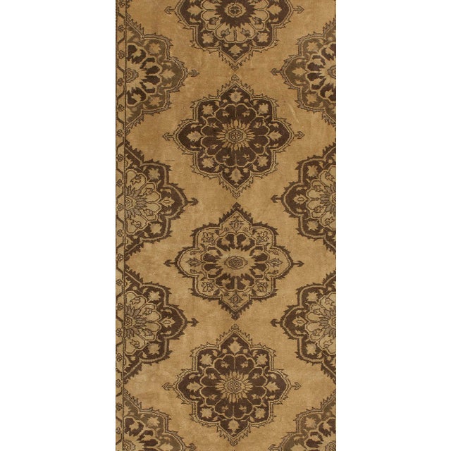 Vintage Circa 1940 Subdued Oushak Gallery Size Hand Woven Rug 4ft 9in X 12ft 6in For Sale - Image 4 of 8