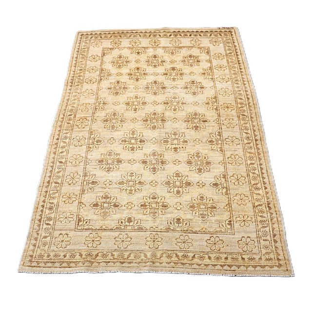 Brass 3'1" X 4'8" Small Ariana Samarkand Collection Soft Honey and Brown Semi Geometric Floral Rug (3' X 5') For Sale - Image 8 of 9
