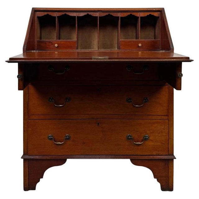 A fine and beautifully proportioned early 20th-century English Edwardian bureau, finely constructed in mahogany and...