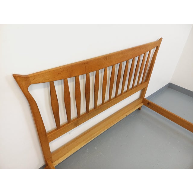 Vintage French Double Bed in Oak by Guillerme & Chambron, 1960s For Sale - Image 14 of 18
