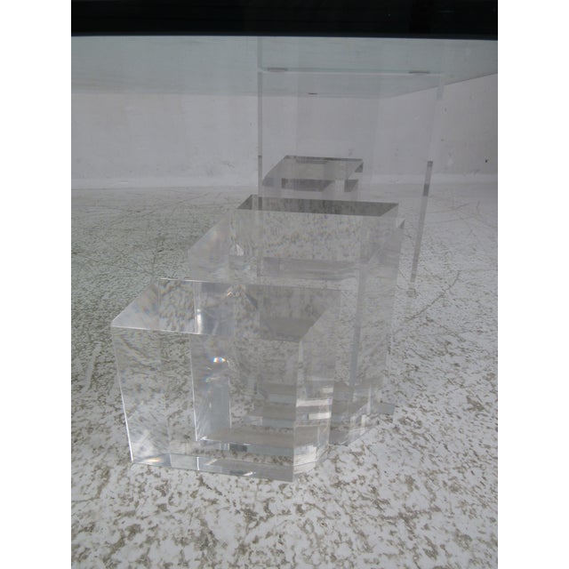 1970s Mid-Century Modern Lucite and Glass Coffee Table For Sale - Image 5 of 9