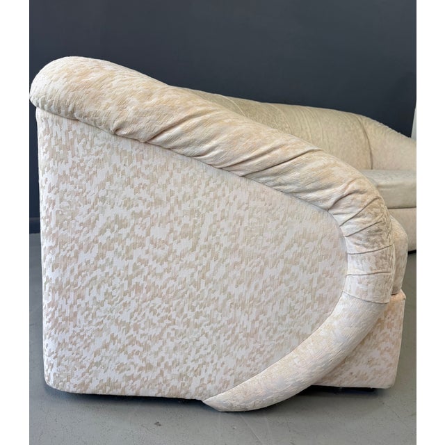 1980s 1980s Pair of Mid-Century Modern Curved Sofas With Sculptural Arms by Carsons For Sale - Image 5 of 10