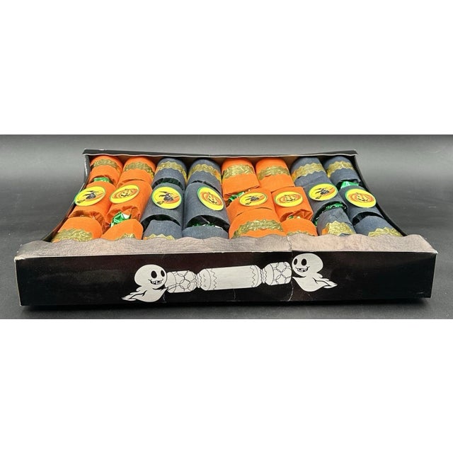 1990s Vintage Celebration Party Crackers Halloween Crepe Paper Party Favors Set of 8 For Sale - Image 5 of 9