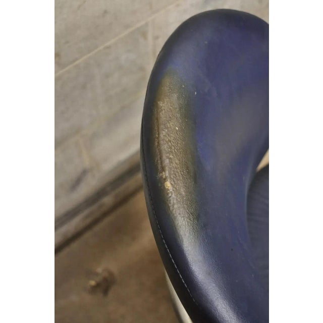 Late 20th Century Vintage Chromcraft Mid Century Modern Blue Vinyl Rolling Office Desk Chair (B) For Sale - Image 5 of 12
