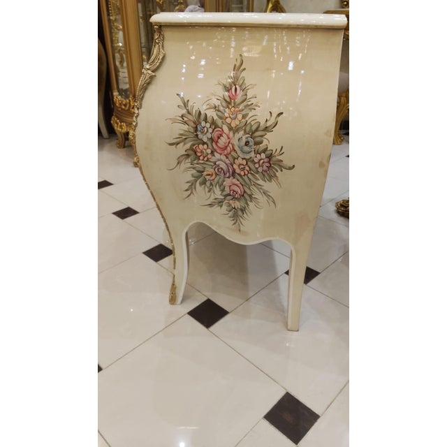 1960s French Louis XV Bombe Commode Hand Painted Floral Chest For Sale - Image 4 of 9