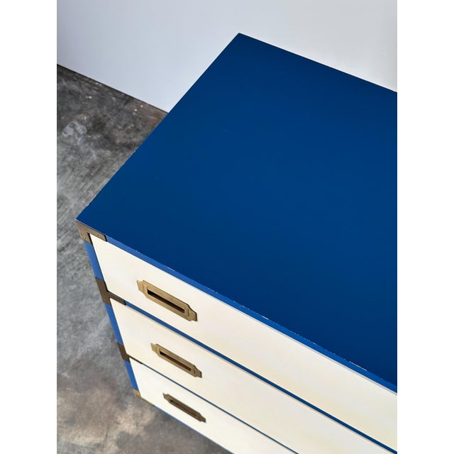 1970s 1970s Vintage Blue & White Lacquered Campaign Chest of Drawers For Sale - Image 5 of 17