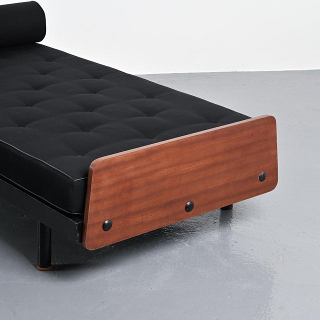 Jean Prouvé Scal Bed by Jean Prouvé for Steph Simon, 1960s For Sale - Image 4 of 15