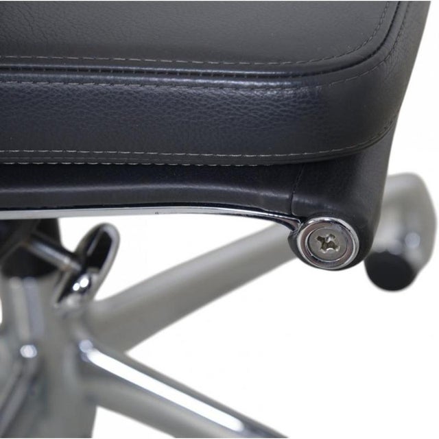 EA-219 Office Chair in Grey Leather by Charles Eames For Sale - Image 9 of 18