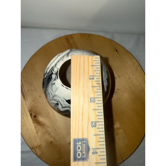 1990s Mt St Helens Ceramic Ash Glazed Vase Black White Swirl Volcano 8” Artist Signed For Sale - Image 12 of 12