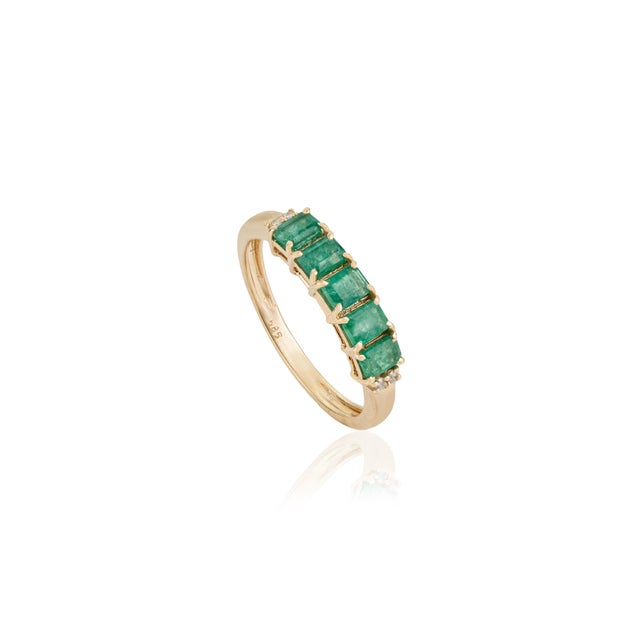 Five-Stone Natural Emerald Band Ring Size 4 With Diamond Accents in 14k Yellow Gold For Sale - Image 4 of 17