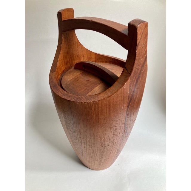 Dansk 1950s Jens Quistgaard #810 Lined & Handled Teak Ice Bucket For Sale - Image 4 of 15