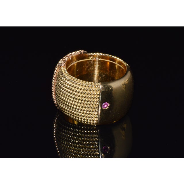 Authentic Vintage Roberto Coin Opera 18k Yellow & Rose Gold Wide Statement Band Ring With Hidden Ruby, Size 7.5 For Sale - Image 4 of 17