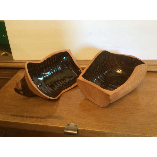 Great looking vintage two piece covered dish in the form of a chicken. Great for cooking or using as a storage box.