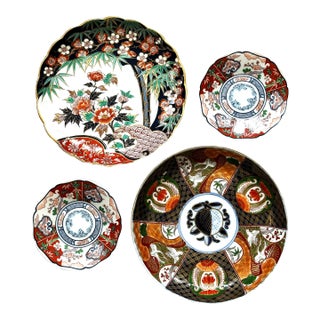 Vintage Imari Wall Plate Decor For Sale
