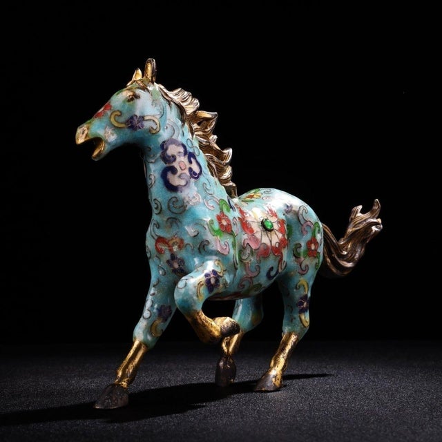Traditional Late 19th Century Cloisonné Enamel Horse Figurine With Gilt Accents, 1.1kg For Sale - Image 3 of 10