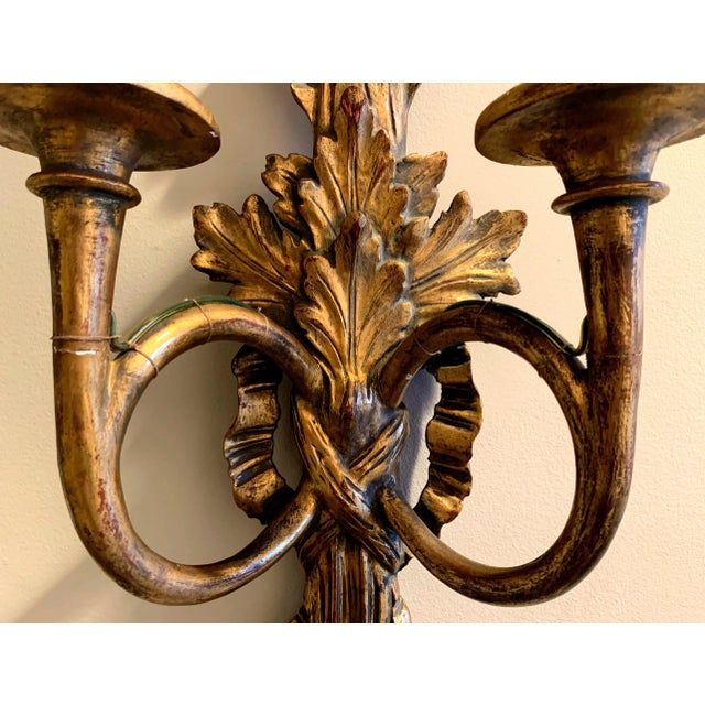 Neoclassical Early 20th Century Italian Gilt Wood Carved Sconce For Sale - Image 3 of 12