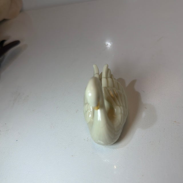 Lenox Vintage Lenox Porcelain Swan Place Card Holder/Cake Topper For Sale - Image 4 of 9