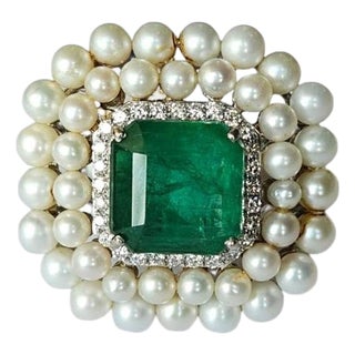 Set in 18k Gold, Zambian Emerald, Freshwater Pearls & Diamonds Cocktail Ring, Size 6.5 For Sale