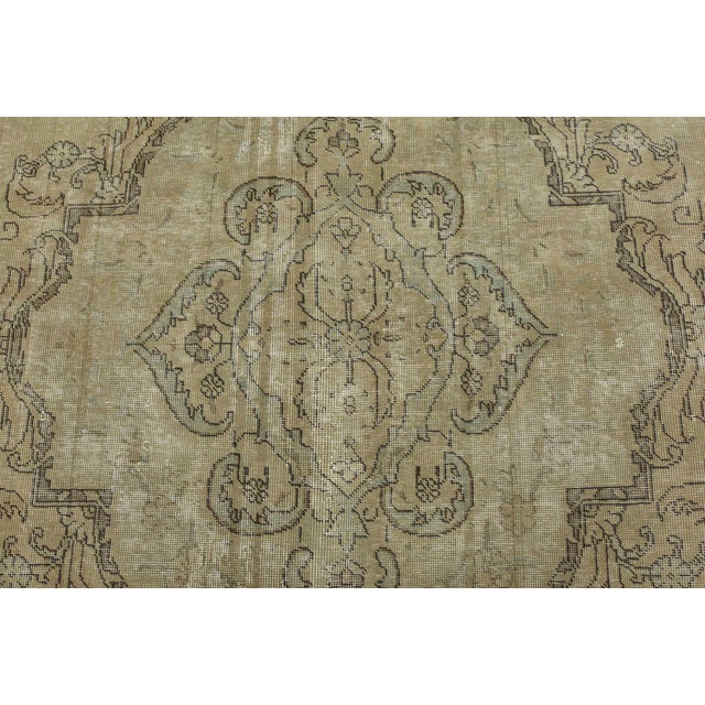 Tabriz Rug 9’8” X 12’7” Beige Wool Vintage Distressed Hand-Knotted Carpet For Sale In Philadelphia - Image 6 of 15