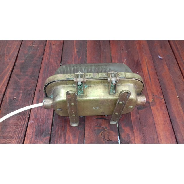 1960s Vintage Romanian Industrial Brass Bulkhead Wall Light For Sale - Image 5 of 11