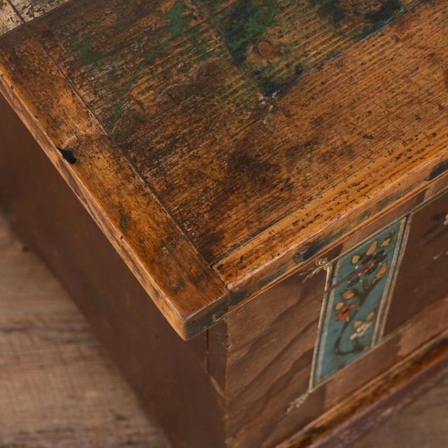 Brown Early 20th Century Long Narrow Original Painted Trunk Bench With Storage Dated 1921 For Sale - Image 8 of 16