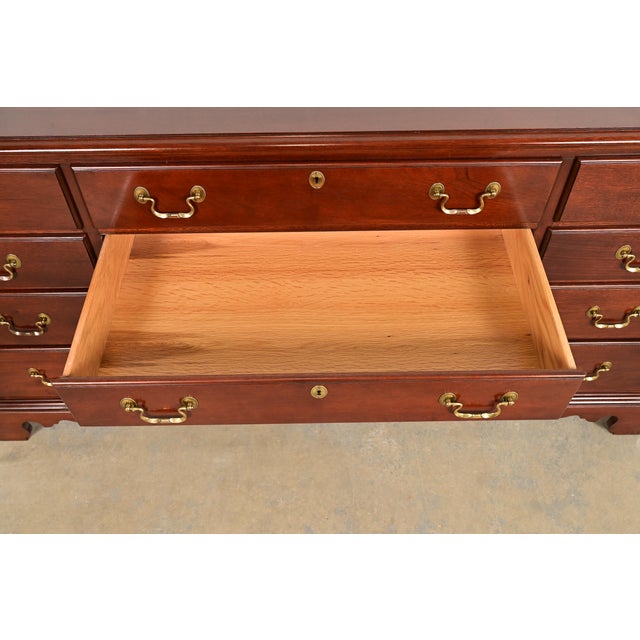 Wood Henkel Harris Style Georgian Solid Mahogany Twelve-Drawer Dresser For Sale - Image 7 of 14