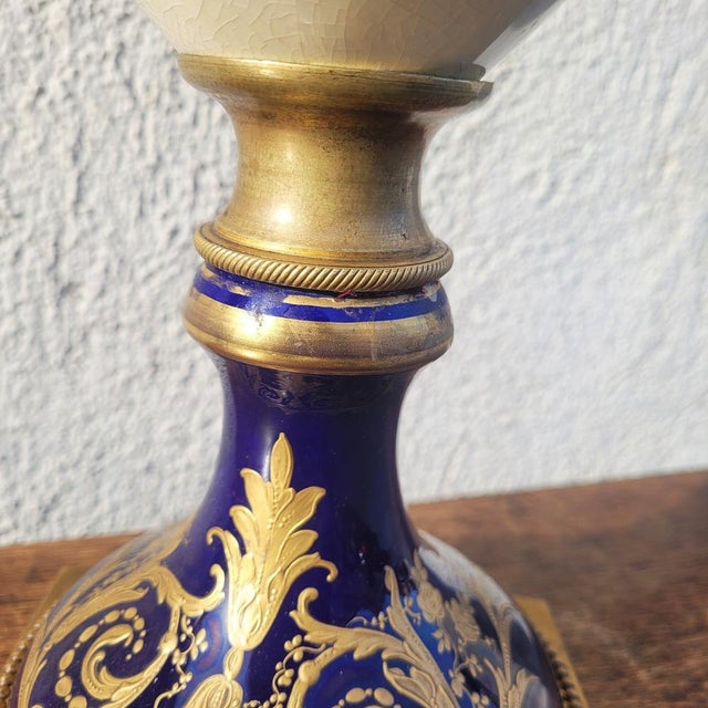 Large 19th Century Vase in Porcelain and Bronze For Sale - Image 9 of 18