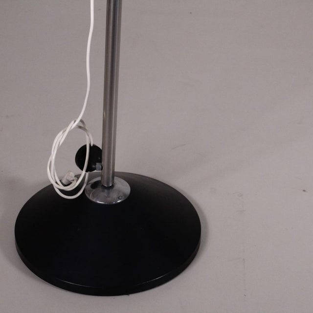 Italian Floor Lamp in Extensible Steel For Sale - Image 4 of 6