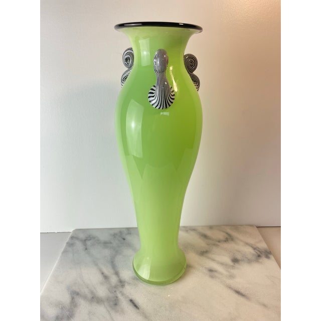 Dehanna Jones Contemporary Art Glass Vase — Signed Pale Lime Green Studio Glass For Sale - Image 4 of 9