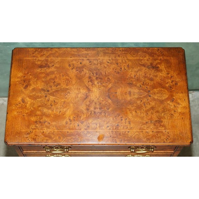 George III Style Burr Elm Chest of Drawers with Brushing Slide For Sale - Image 10 of 18