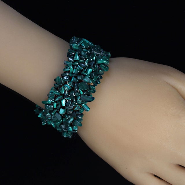 This is part of Chairish’s Costume Jewelry assortment. Make a bold fashion statement with this striking green chip...