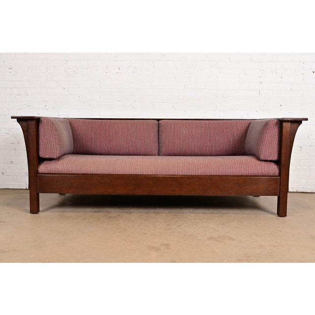 Stickley Mission Oak Arts and Crafts Settle Sofa For Sale - Image 13 of 13