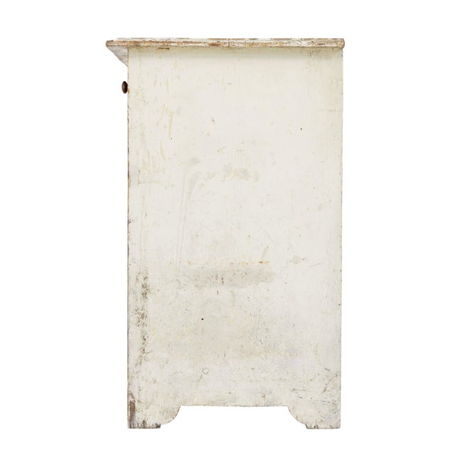 Swedish Painted Pine Cupboard, 1880 For Sale - Image 4 of 9