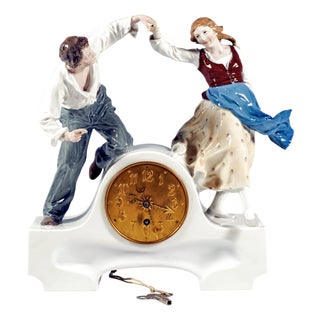 Art Nouveau Meissen Mantle Clock with Dancing Couple by K. Hentschel, 1910s For Sale