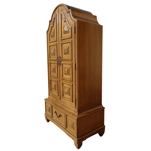 Wood Thomasville Spanish Colonial Hollywood Regency Style Mid Century Oak Armoire - Vintage 1960s For Sale - Image 7 of 11