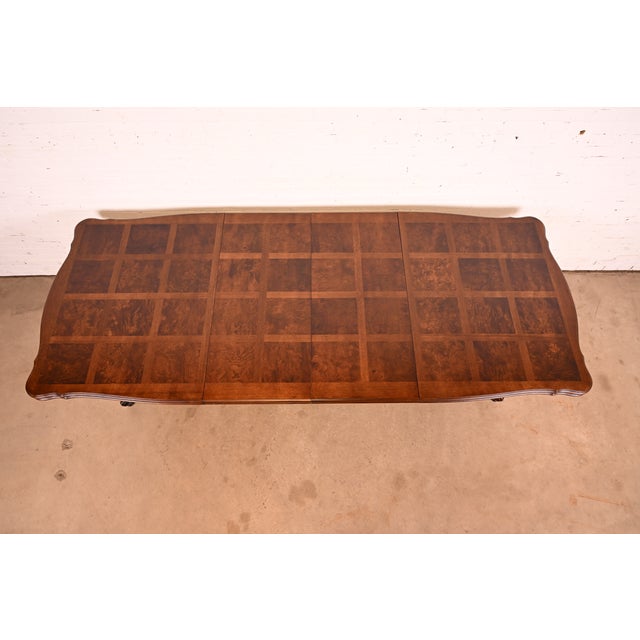 1960s Baker Furniture Style French Regency Walnut and Burl Wood Double Pedestal Extension Dining Table, Newly Refinished For Sale - Image 5 of 14